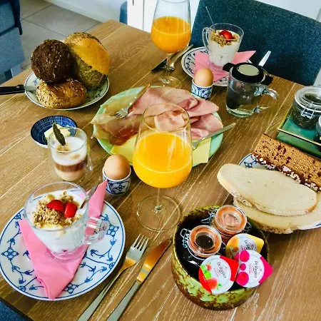 Bed And Breakfast: 'bij Ons Achter' 住宿加早餐酒店 Helvoirt