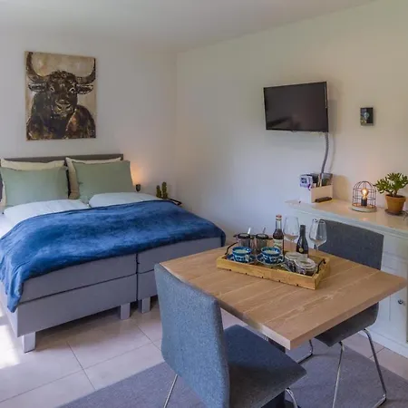 Bed And Breakfast: 'bij Ons Achter' Bed & Breakfast Helvoirt