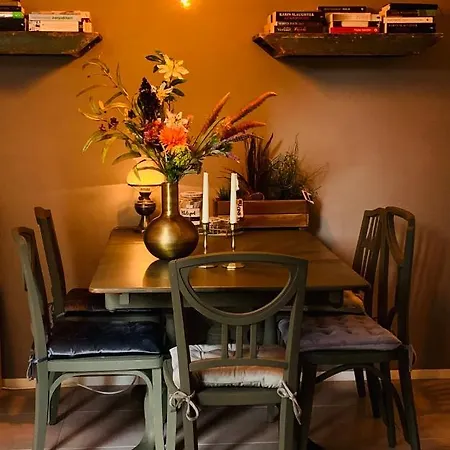Bed & Breakfast Bed And Breakfast: 'bij Ons Achter'