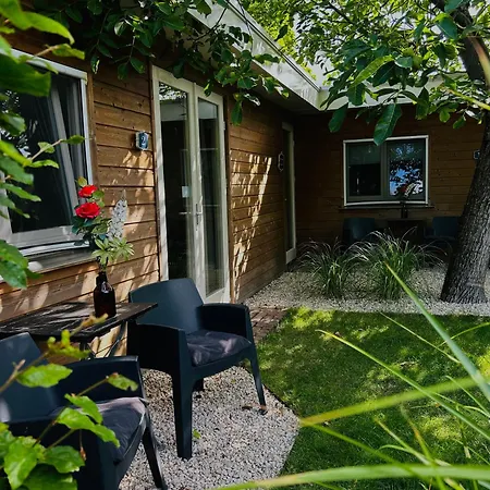 Bed And Breakfast: 'bij Ons Achter' Bed & Breakfast Helvoirt